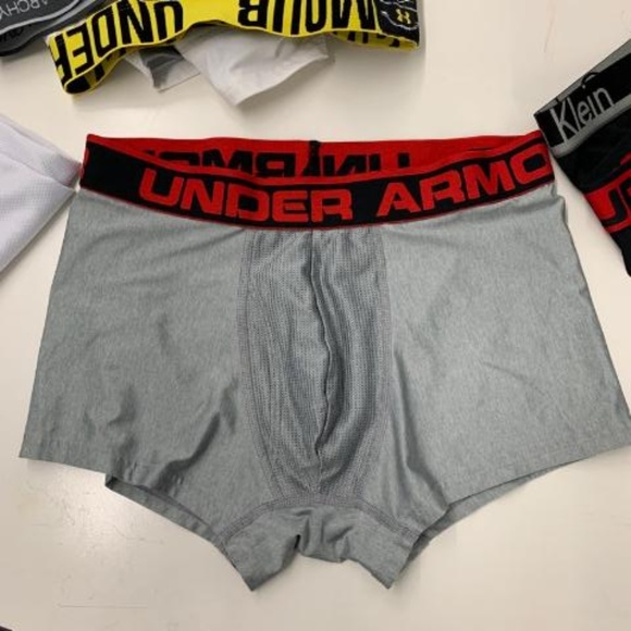 Under Armour Other - UNDER ARMOUR MENS PRE-OWNED GRAY BOXER BRIEFS MED